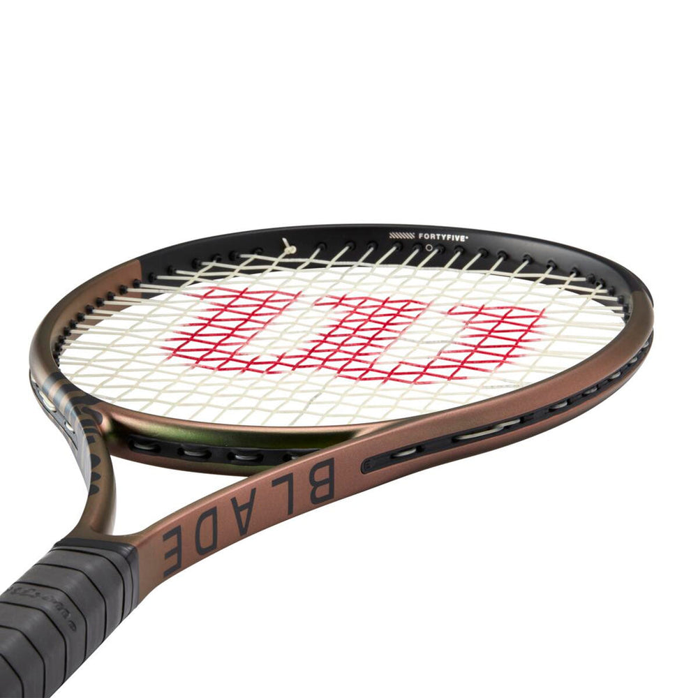 Wilson Blade V8 98 16×19 Wilson BLADE 98 16x19 V8 Tennis Racquet - Unstrung